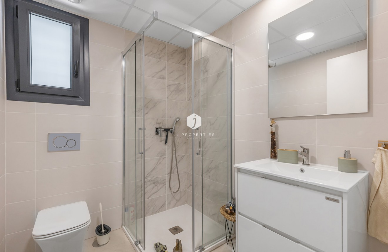 Resale - Apartment / flat -
Torrevieja - Costa Blanca