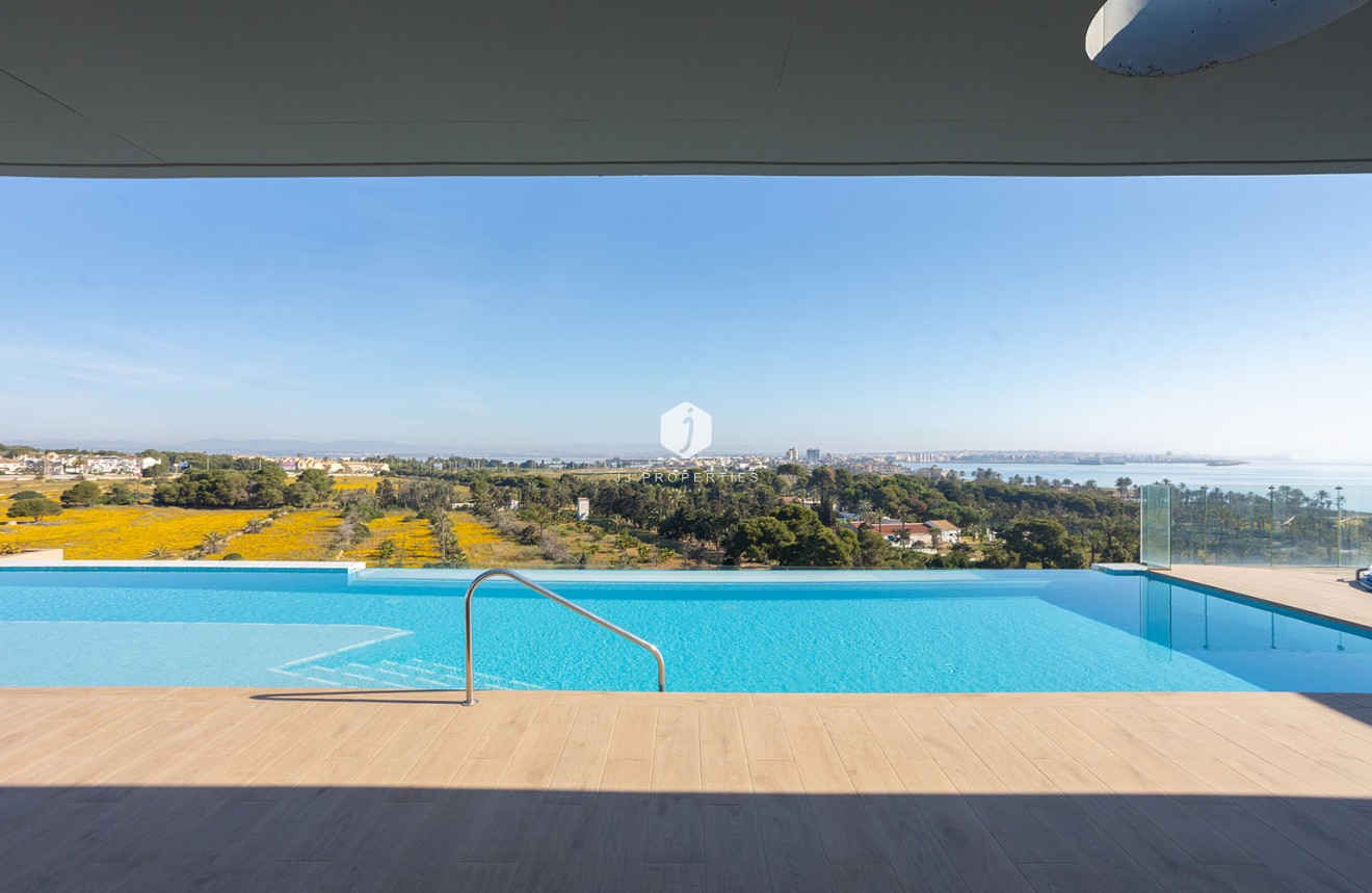 Resale - Apartment / flat -
Torrevieja - Costa Blanca