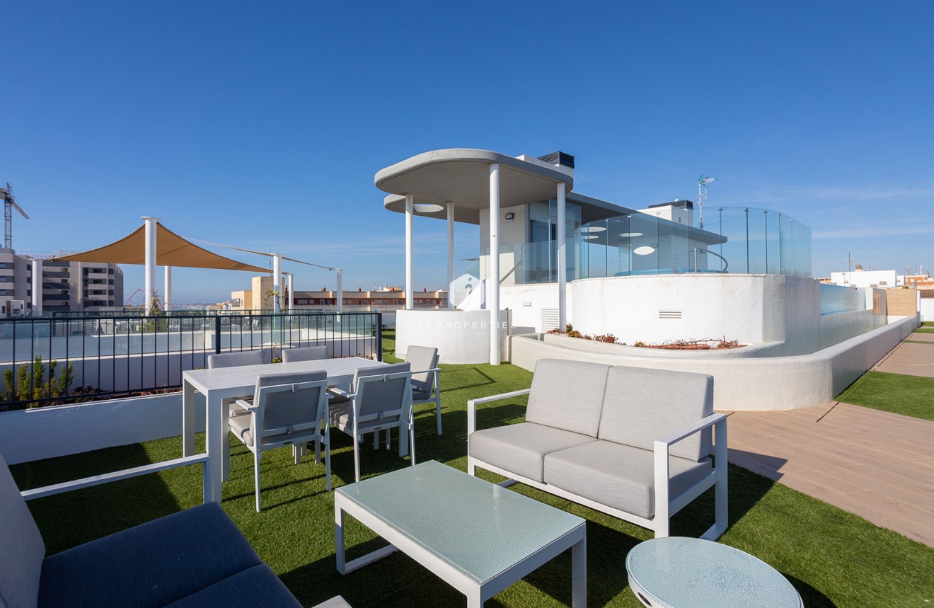 Resale - Apartment / flat -
Torrevieja - Costa Blanca