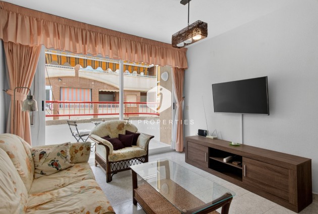 Wynajem długoterminowy - Mieszkanie w bloku -
Torrevieja - Playa del cura