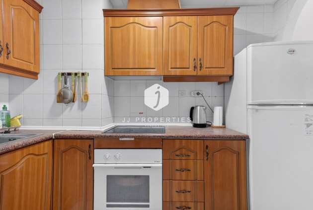 Wynajem długoterminowy - Mieszkanie w bloku -
Torrevieja - Playa del cura