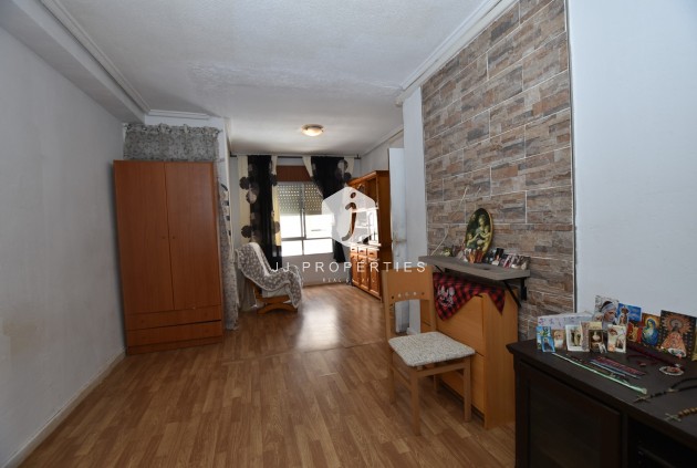 Resale - Apartment / flat -
Torrevieja - Costa Blanca