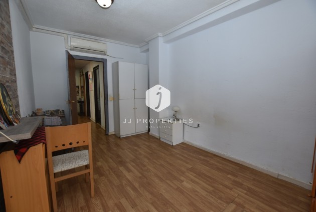 Resale - Apartment / flat -
Torrevieja - Costa Blanca