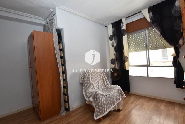 Resale - Apartment / flat -
Torrevieja - Costa Blanca