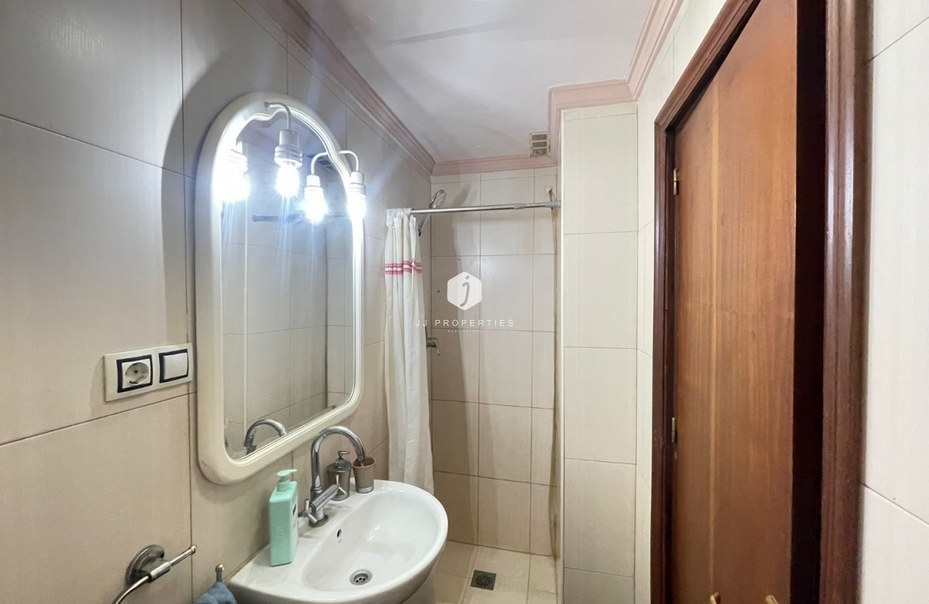 Resale - Apartment / flat -
Torrevieja - Costa Blanca