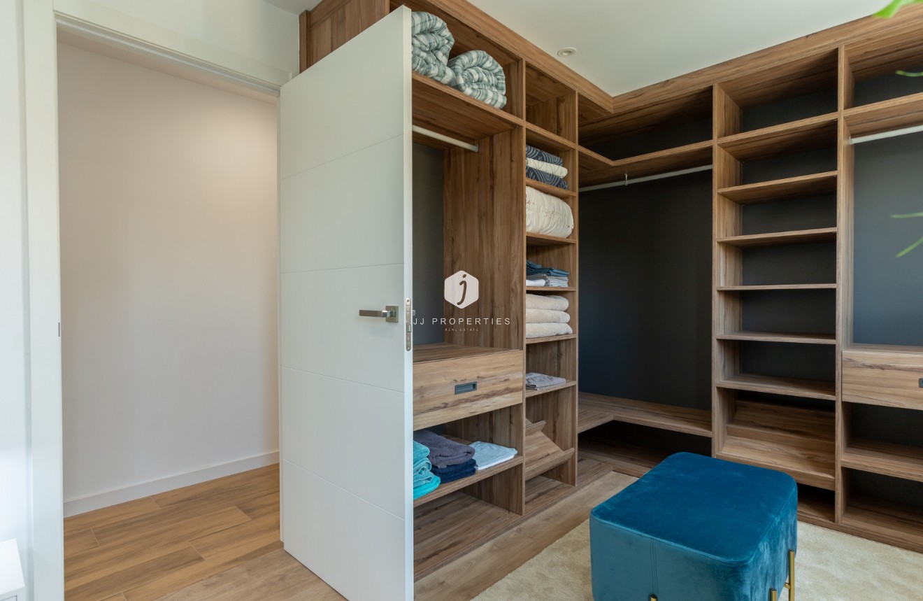 Z drugiej ręki - Villa -
Los Balcones - Costa Blanca