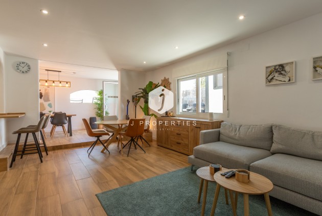 Z drugiej ręki - Villa -
Los Balcones - Costa Blanca