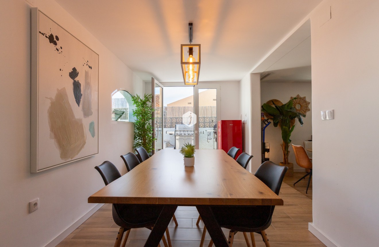 Z drugiej ręki - Villa -
Los Balcones - Costa Blanca