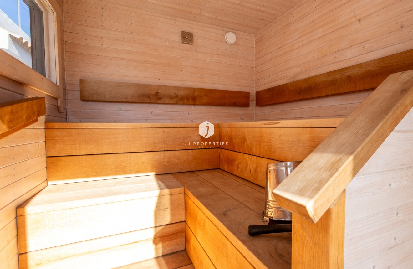 Z drugiej ręki - Villa -
Los Balcones - Costa Blanca