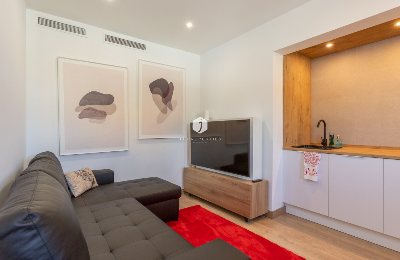 Z drugiej ręki - Villa -
Los Balcones - Costa Blanca