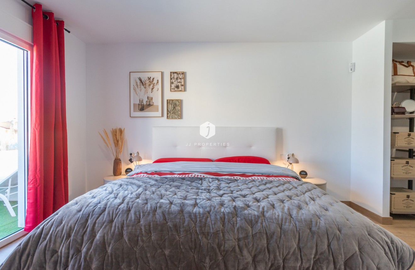 Z drugiej ręki - Villa -
Los Balcones - Costa Blanca