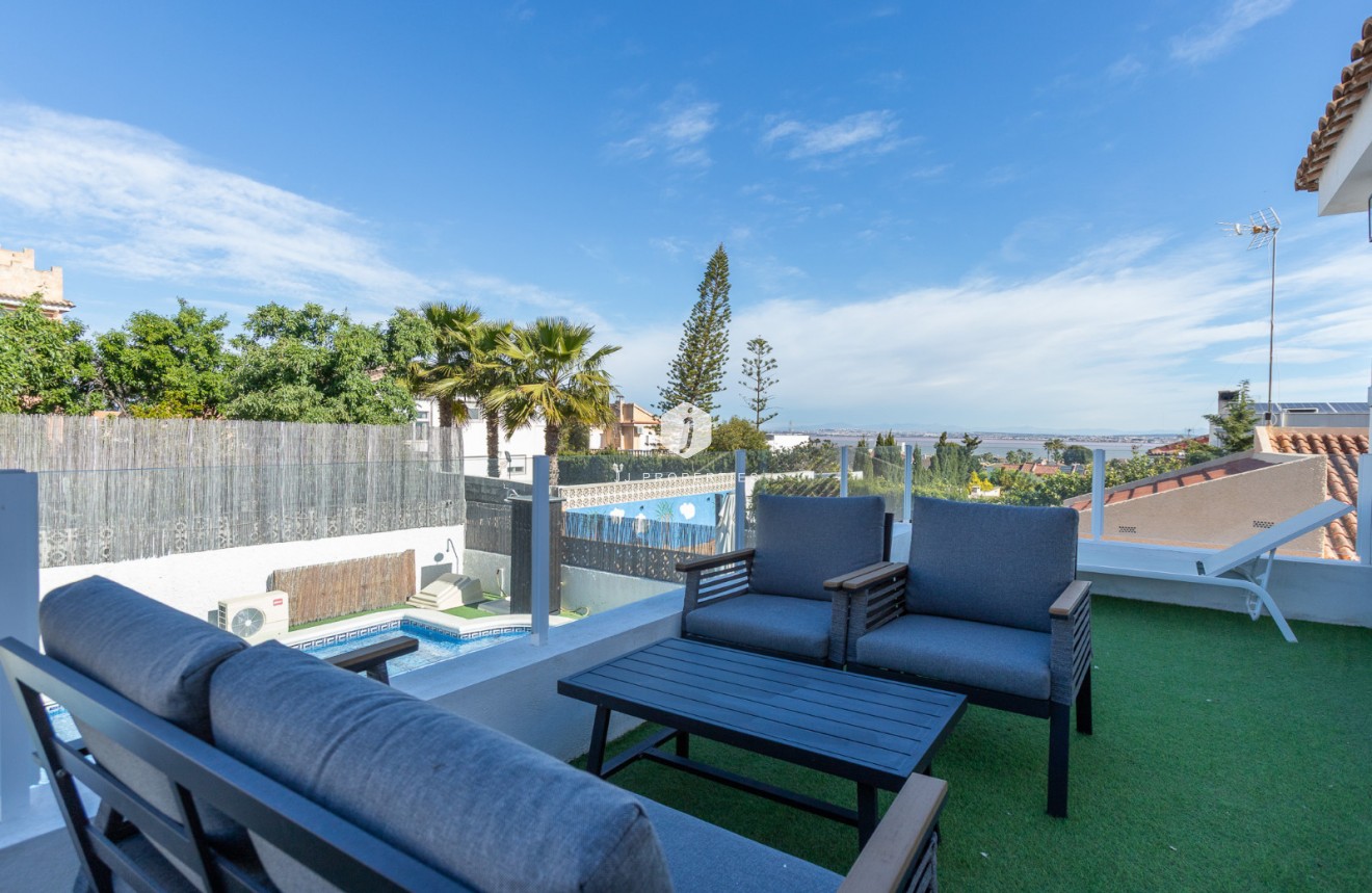 Z drugiej ręki - Villa -
Los Balcones - Costa Blanca