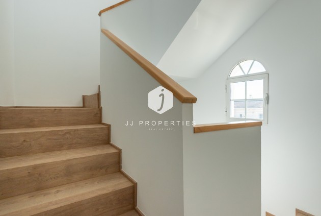 Z drugiej ręki - Villa -
Los Balcones - Costa Blanca