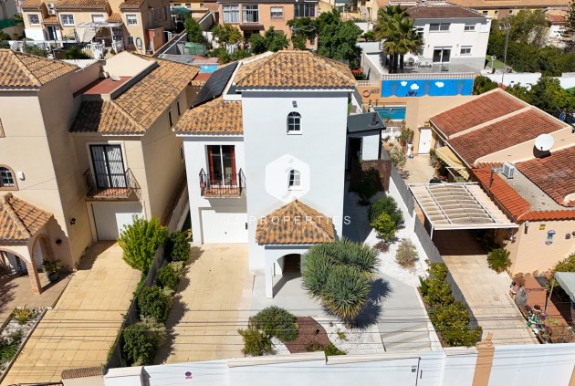 Z drugiej ręki - Villa -
Los Balcones - Costa Blanca