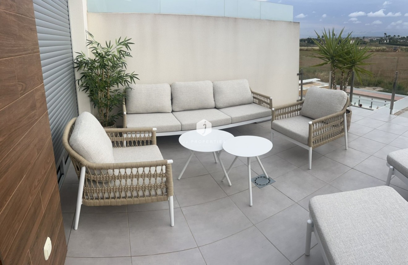 Aus zweiter Hand - Villa -
Daya Vieja - Costa Blanca