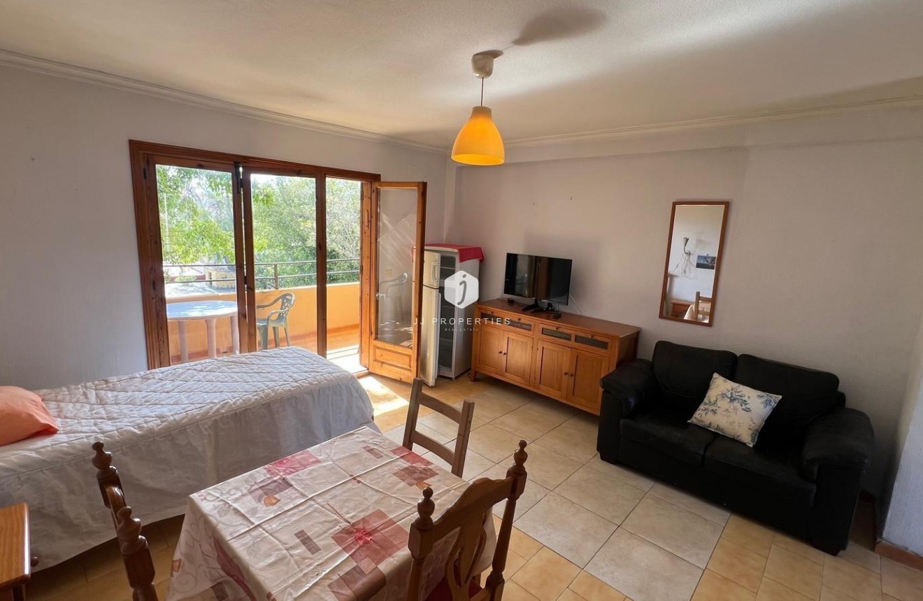 Resale - Apartment / flat -
Torrevieja - Miramar - Torre Del Moro