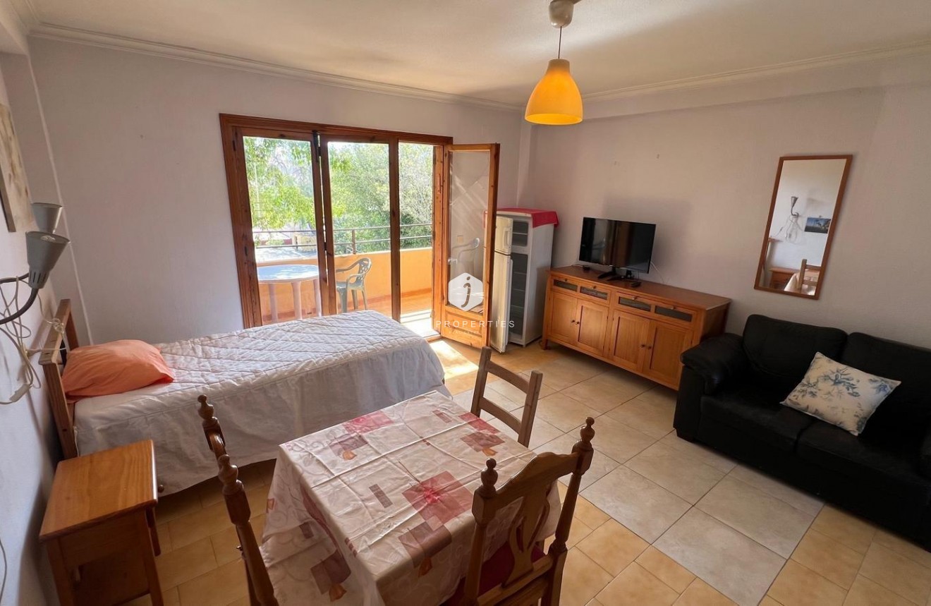 Resale - Apartment / flat -
Torrevieja - Miramar - Torre Del Moro