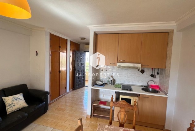 Resale - Apartment / flat -
Torrevieja - Miramar - Torre Del Moro