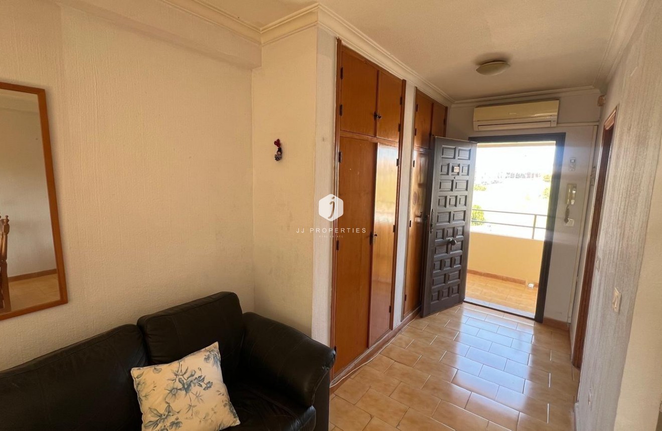 Resale - Apartment / flat -
Torrevieja - Miramar - Torre Del Moro