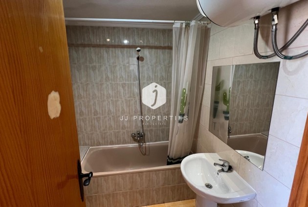 Resale - Apartment / flat -
Torrevieja - Miramar - Torre Del Moro