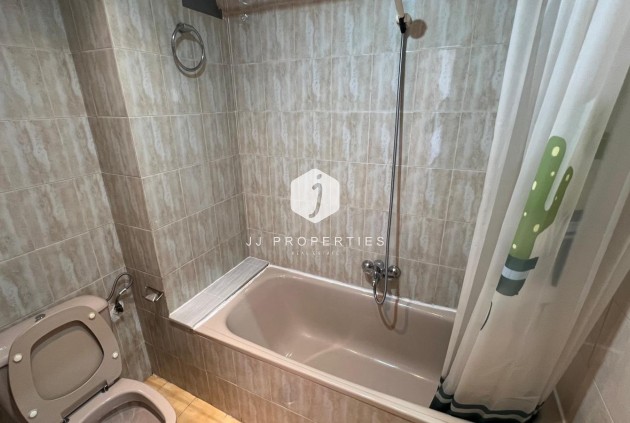 Resale - Apartment / flat -
Torrevieja - Miramar - Torre Del Moro