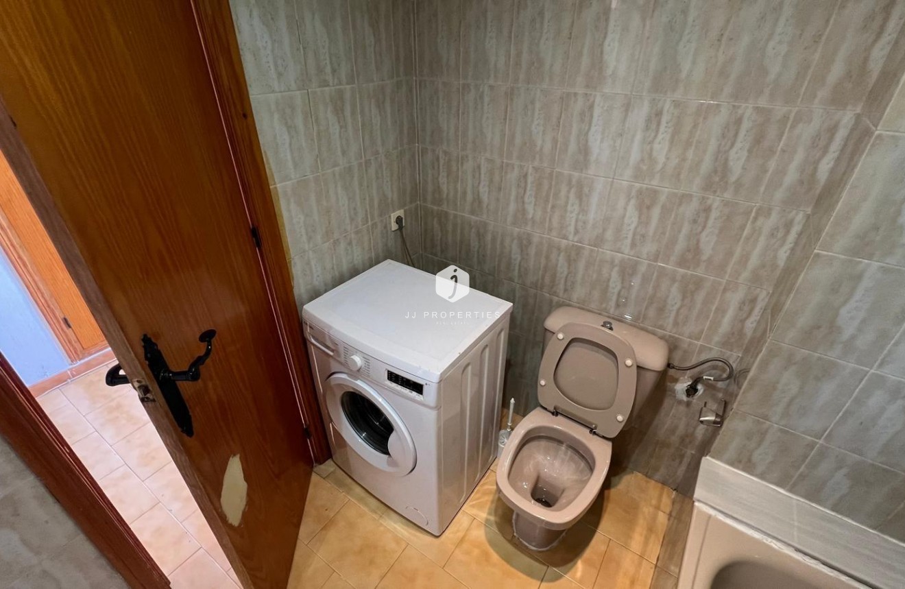 Resale - Apartment / flat -
Torrevieja - Miramar - Torre Del Moro