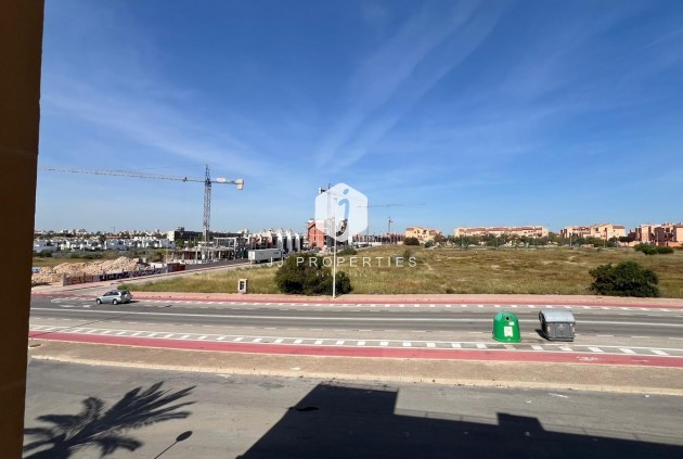 Resale - Apartment / flat -
Torrevieja - Miramar - Torre Del Moro