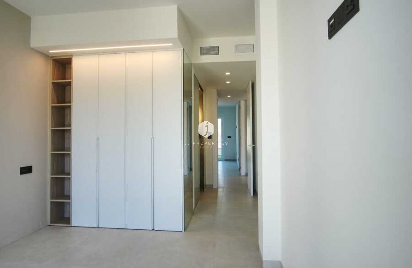 Z drugiej ręki - Mieszkanie w bloku -
Guardamar del Segura - Costa Blanca