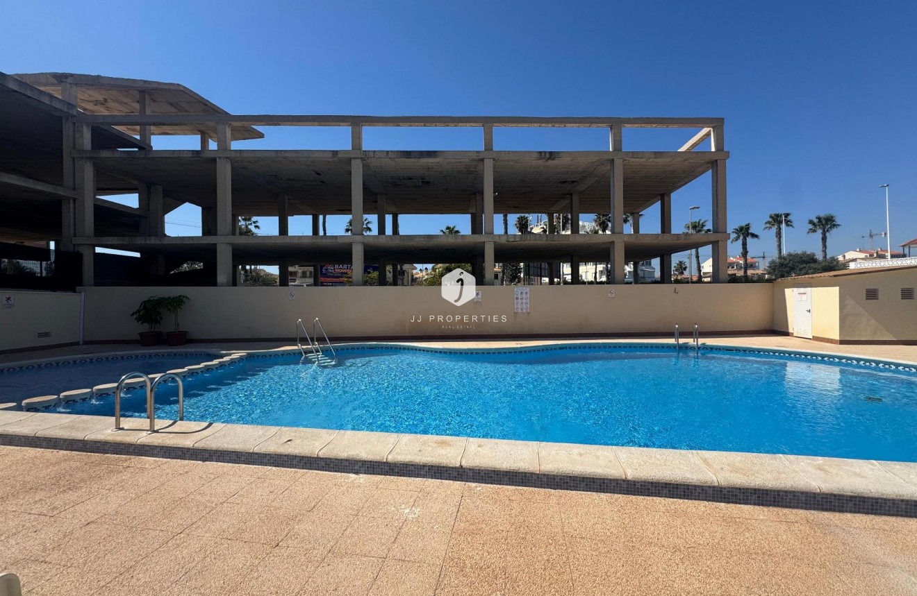 Resale - Apartment / flat -
Torrevieja - Costa Blanca