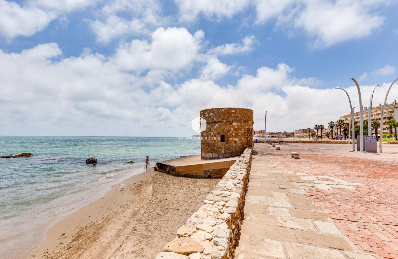 Resale - Apartment / flat -
Torrevieja - Costa Blanca