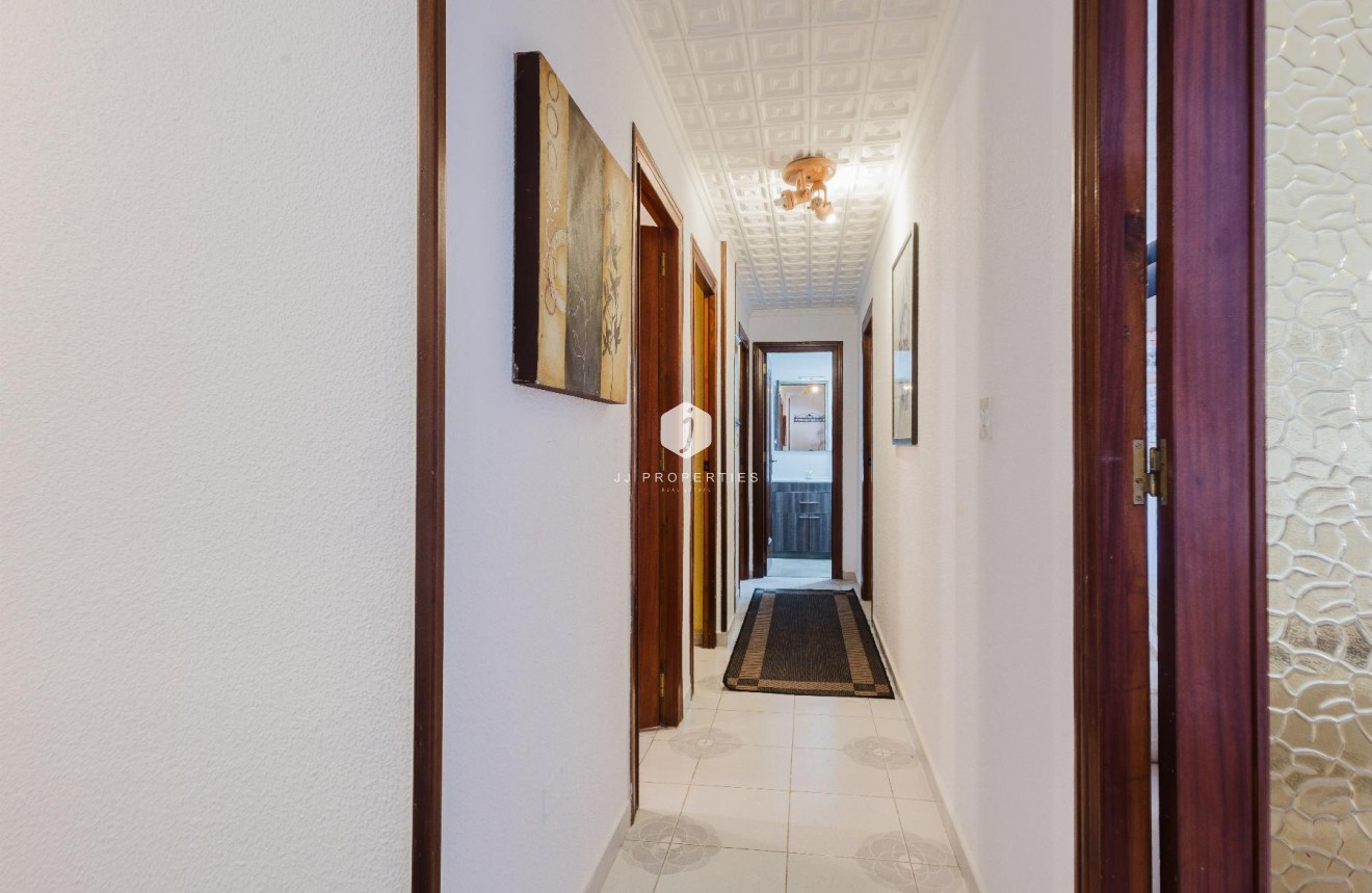 Resale - Apartment / flat -
Torrevieja - Costa Blanca