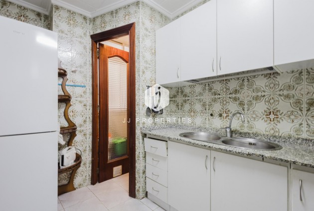 Resale - Apartment / flat -
Torrevieja - Costa Blanca