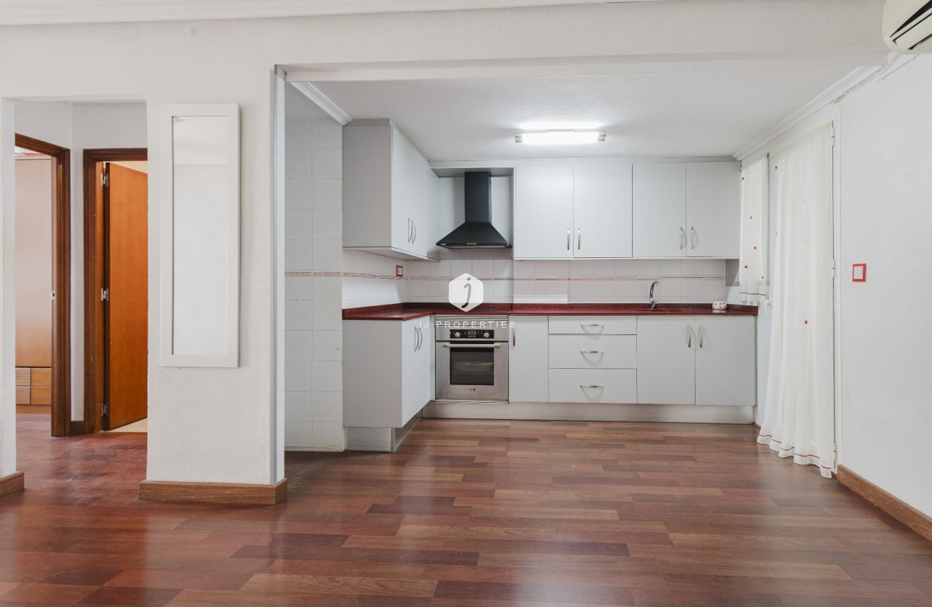 Resale - Apartment / flat -
Torrevieja - Costa Blanca