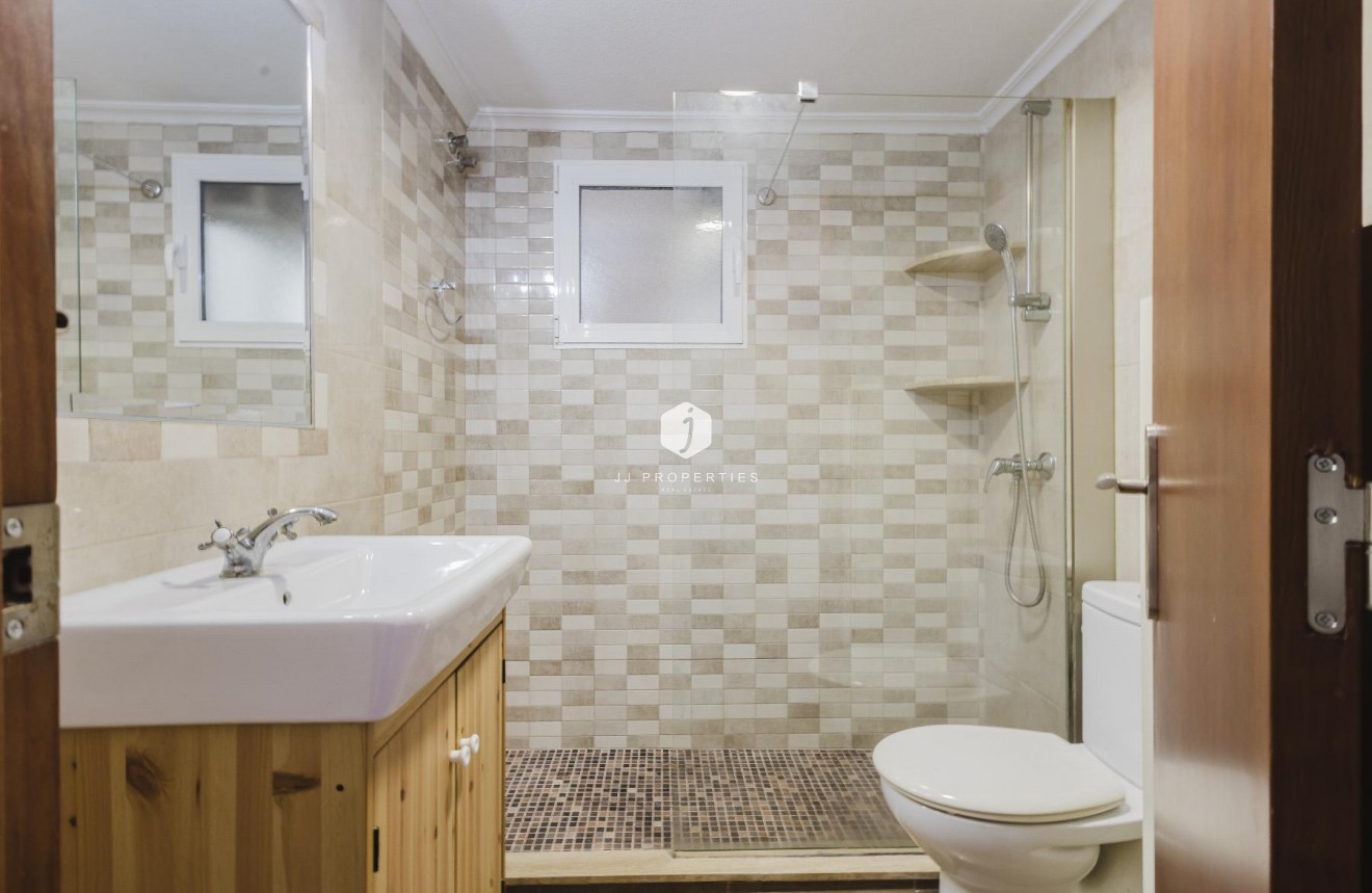 Resale - Apartment / flat -
Torrevieja - Costa Blanca