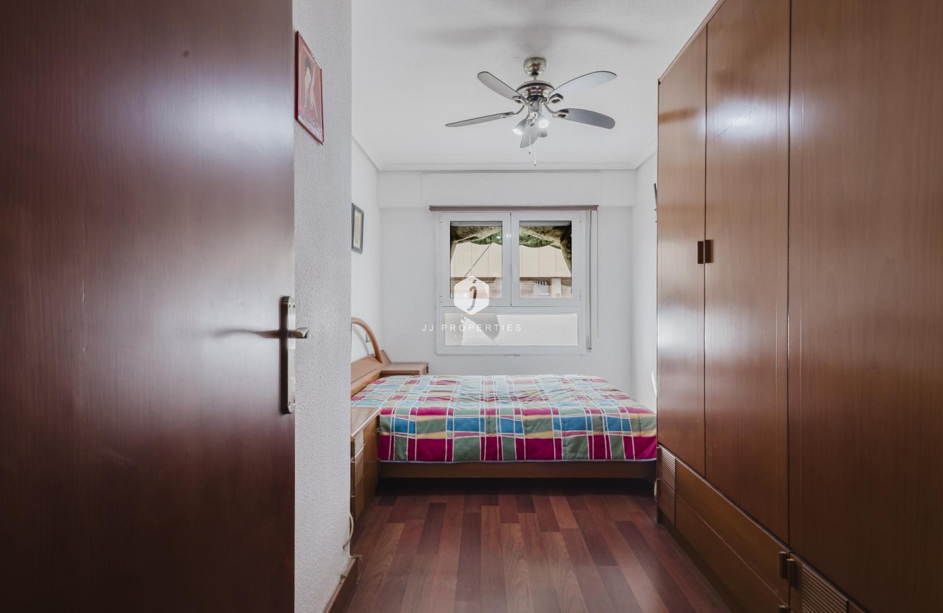 Resale - Apartment / flat -
Torrevieja - Costa Blanca