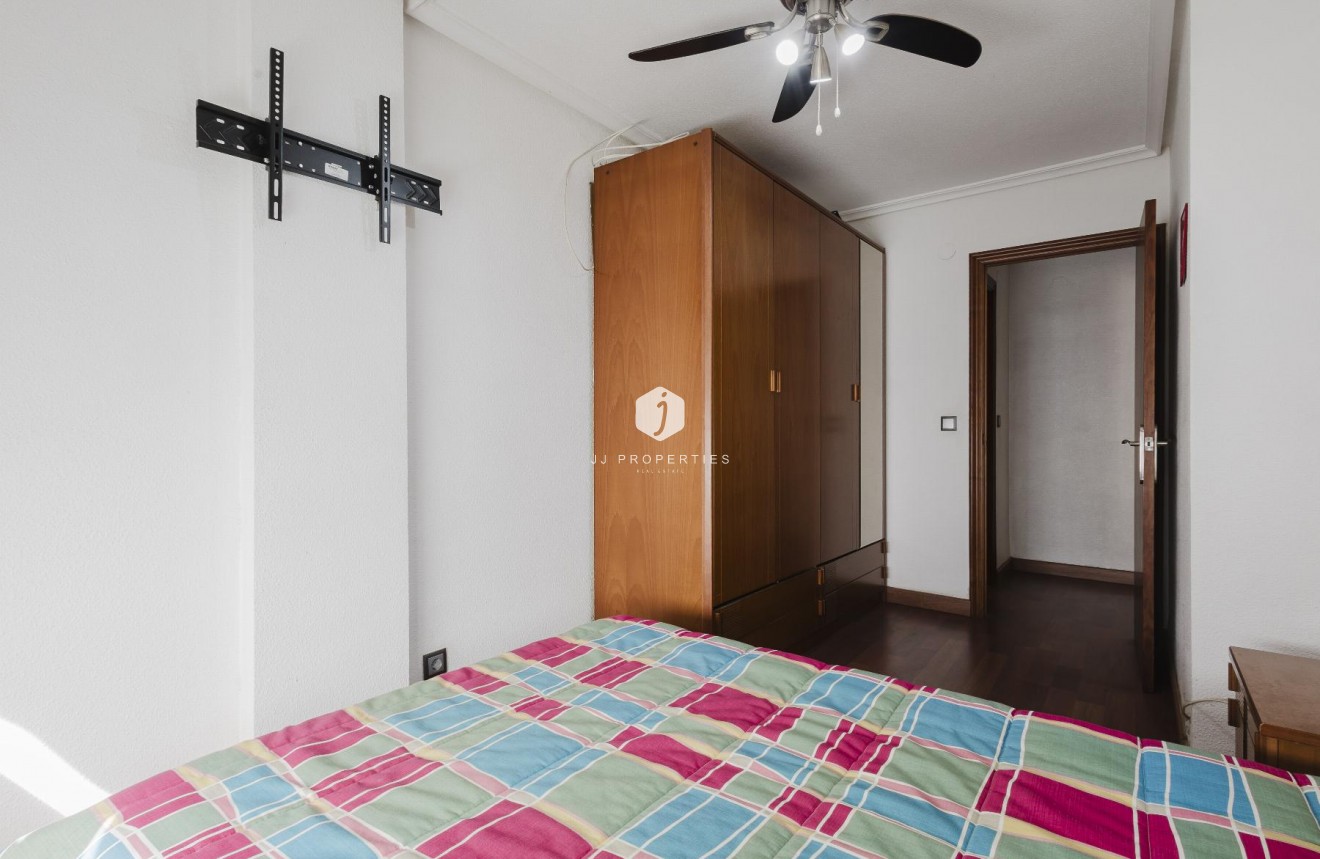 Resale - Apartment / flat -
Torrevieja - Costa Blanca