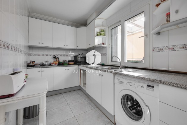 Resale - Apartment / flat -
Torrevieja - Costa Blanca