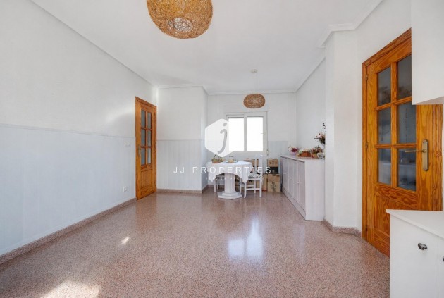 Resale - Apartment / flat -
Torrevieja - Costa Blanca