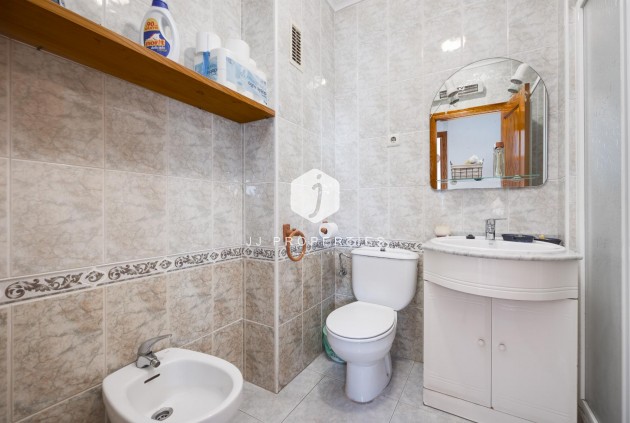 Resale - Apartment / flat -
Torrevieja - Costa Blanca