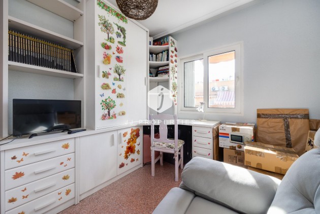 Resale - Apartment / flat -
Torrevieja - Costa Blanca