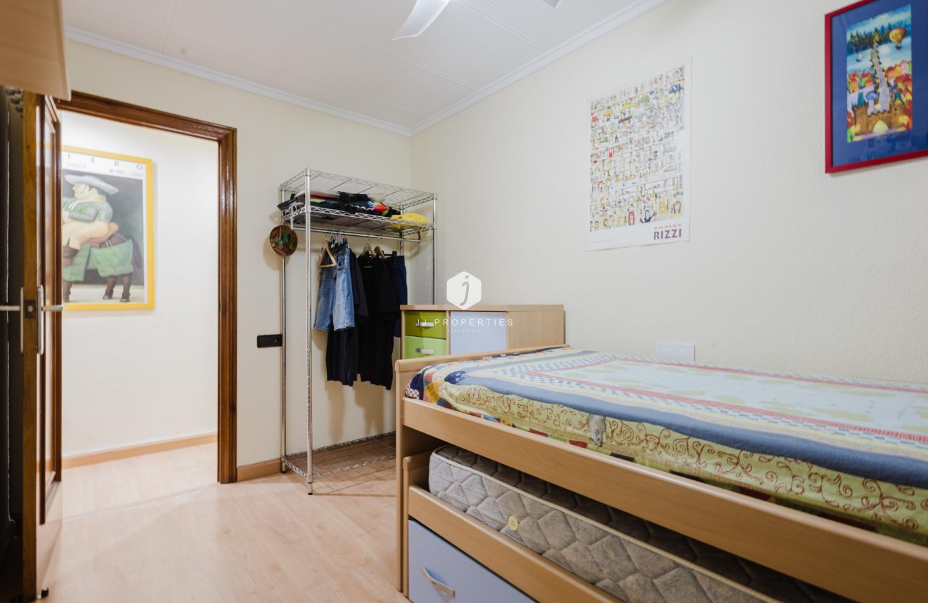 Resale - Apartment / flat -
Torrevieja - Costa Blanca