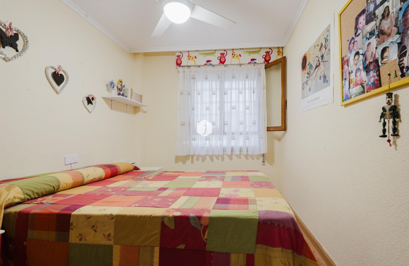 Resale - Apartment / flat -
Torrevieja - Costa Blanca