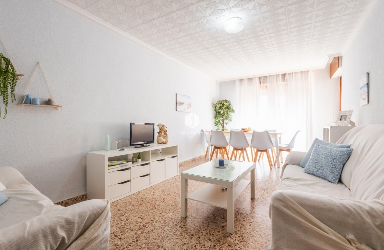 Resale - Apartment / flat -
Torrevieja - Costa Blanca