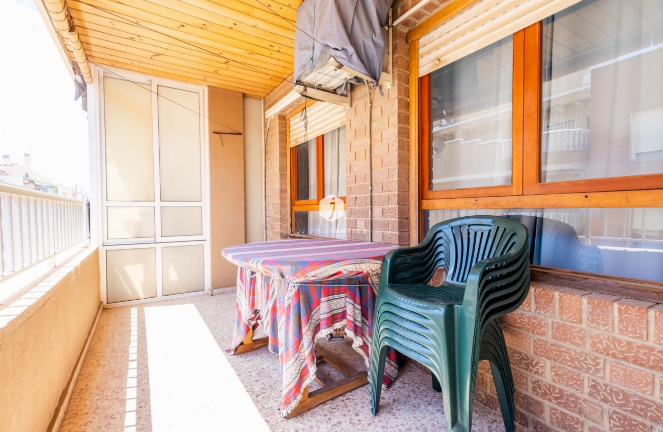 Resale - Apartment / flat -
Torrevieja - Costa Blanca