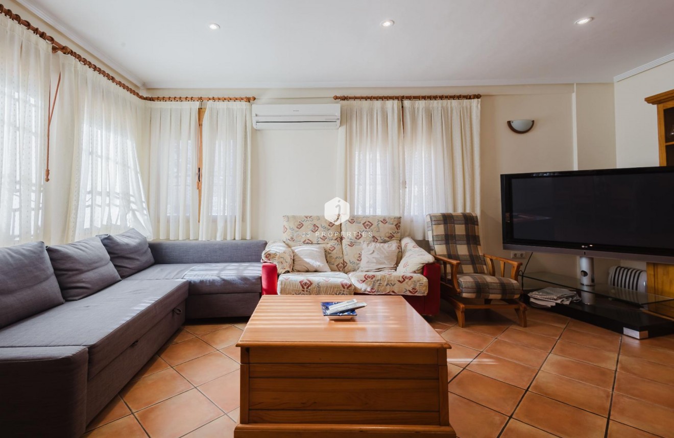 Resale - Bungalow -
Torrevieja - Costa Blanca