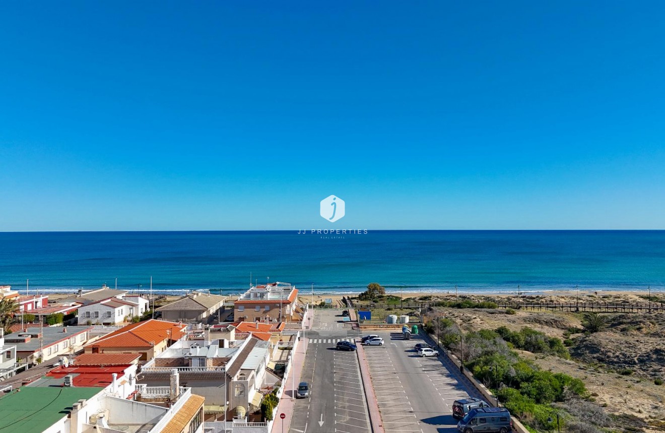 Resale - Bungalow -
Torrevieja - Costa Blanca
