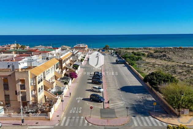 Resale - Bungalow -
Torrevieja - Costa Blanca