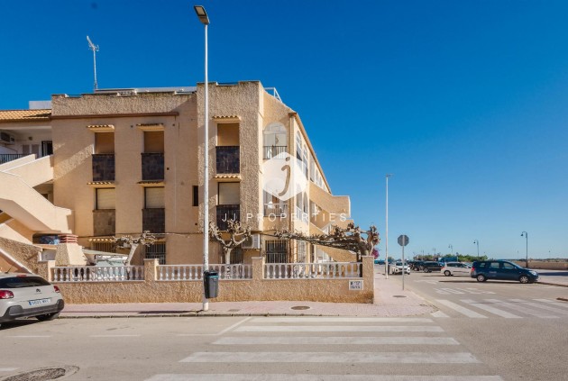 Resale - Bungalow -
Torrevieja - Costa Blanca