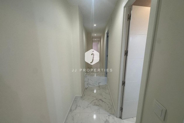 Resale - Apartment / flat -
Torrevieja - Costa Blanca