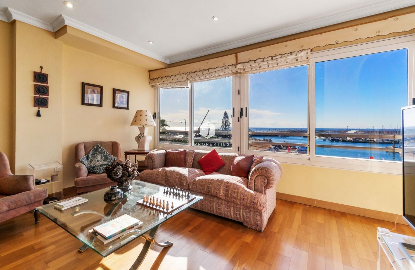 Resale - Apartment / flat -
Torrevieja - Costa Blanca